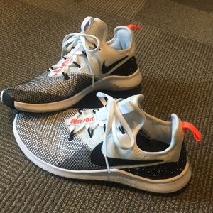 Sz8 Nike justdontquit